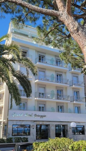 Grand Hotel Spiaggia ألاسيو المظهر الخارجي الصورة